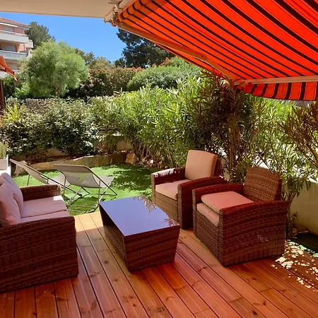 Appartement Rdc Tres Grande Terrasse Proche Mer Et Centre Ville Cavalaire-sur-Mer Exterior photo